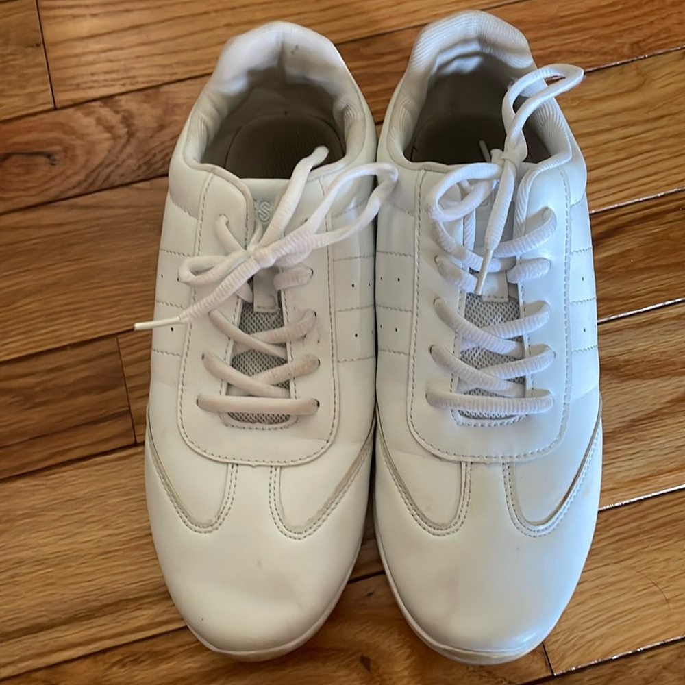 Cheer shoes size 8